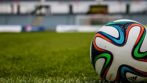 江苏足球俱乐部暂停运营，面临解体风险